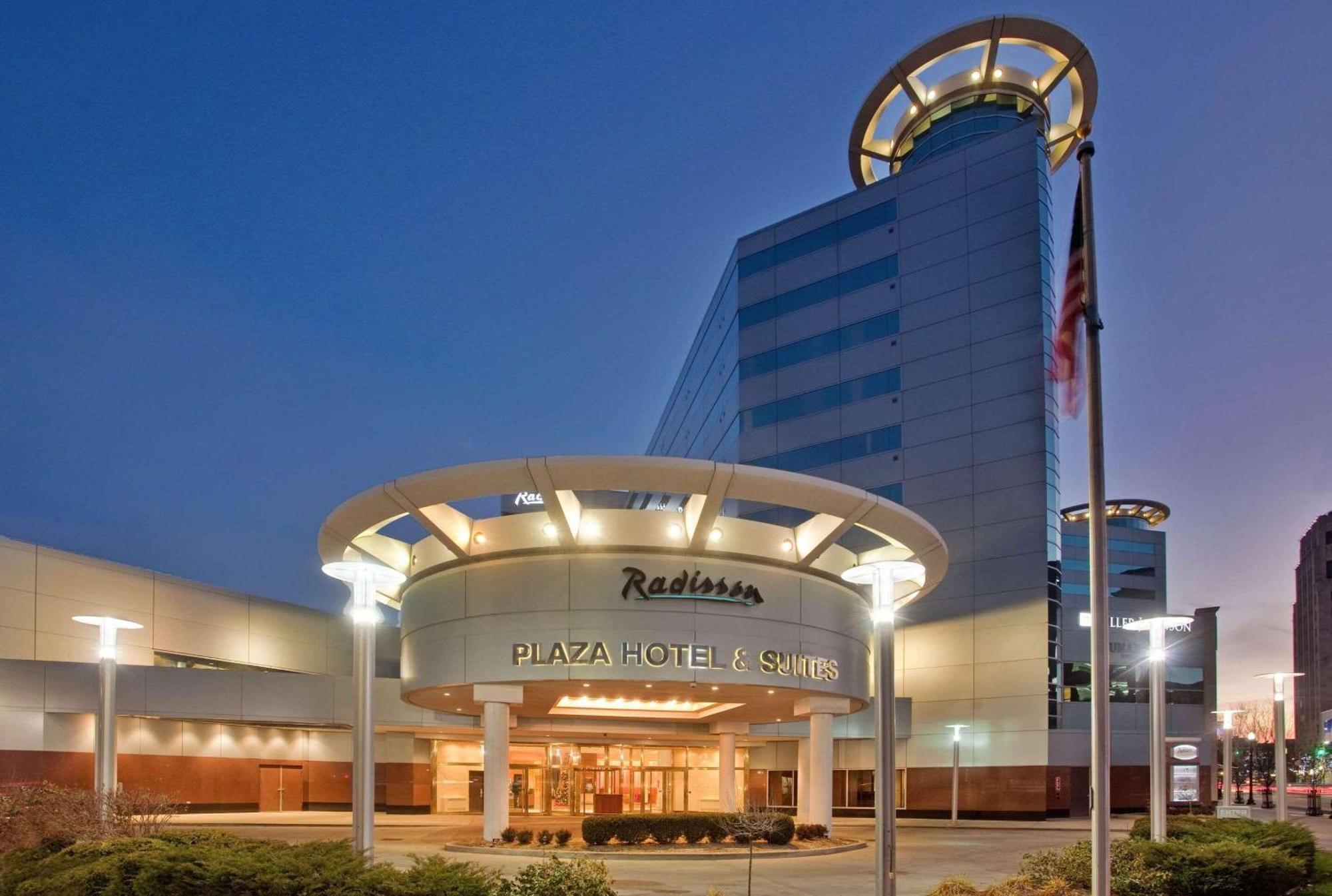 Radisson Plaza Hotel And Suites קלמזו מראה חיצוני תמונה