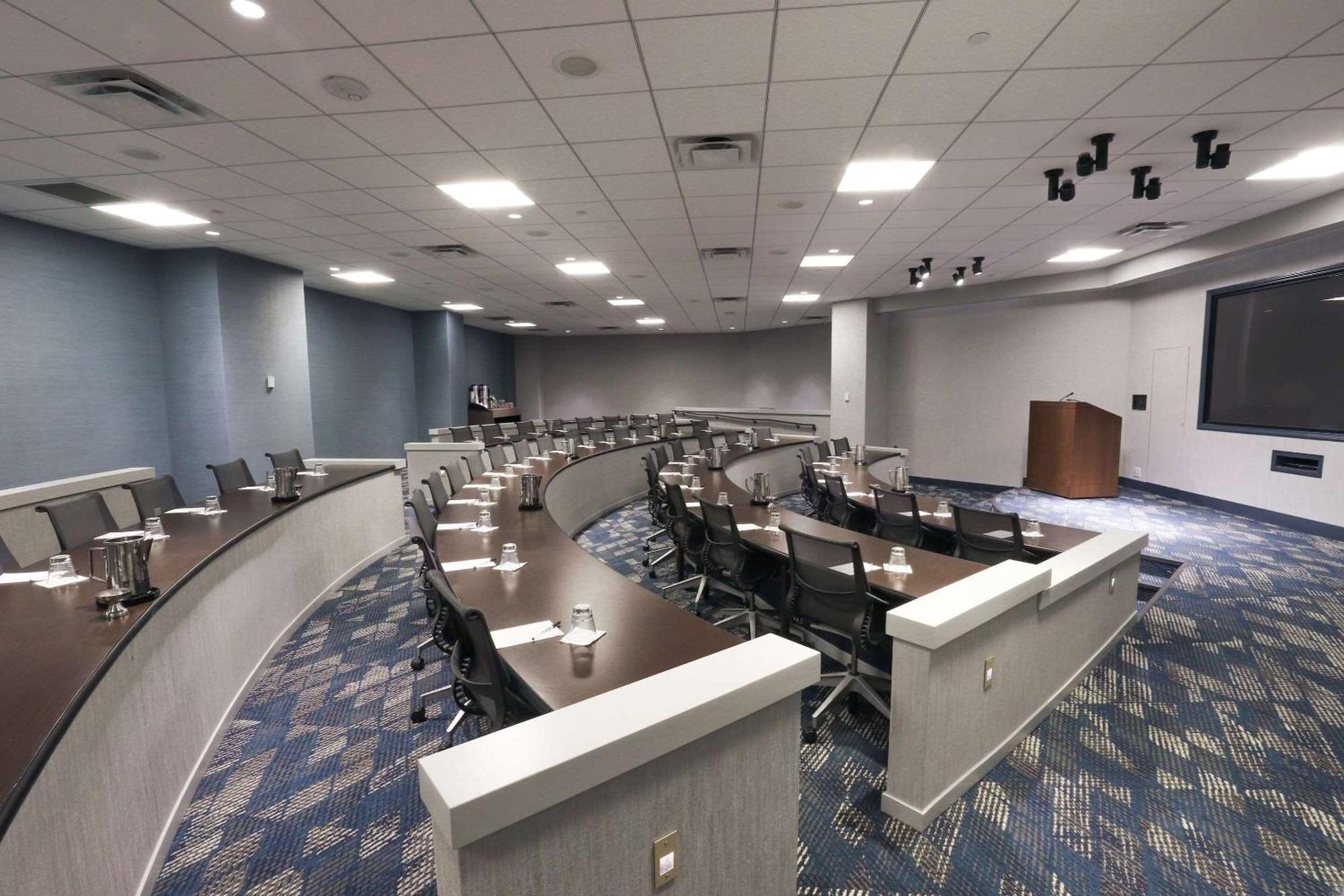 Radisson Plaza Hotel And Suites קלמזו מראה חיצוני תמונה