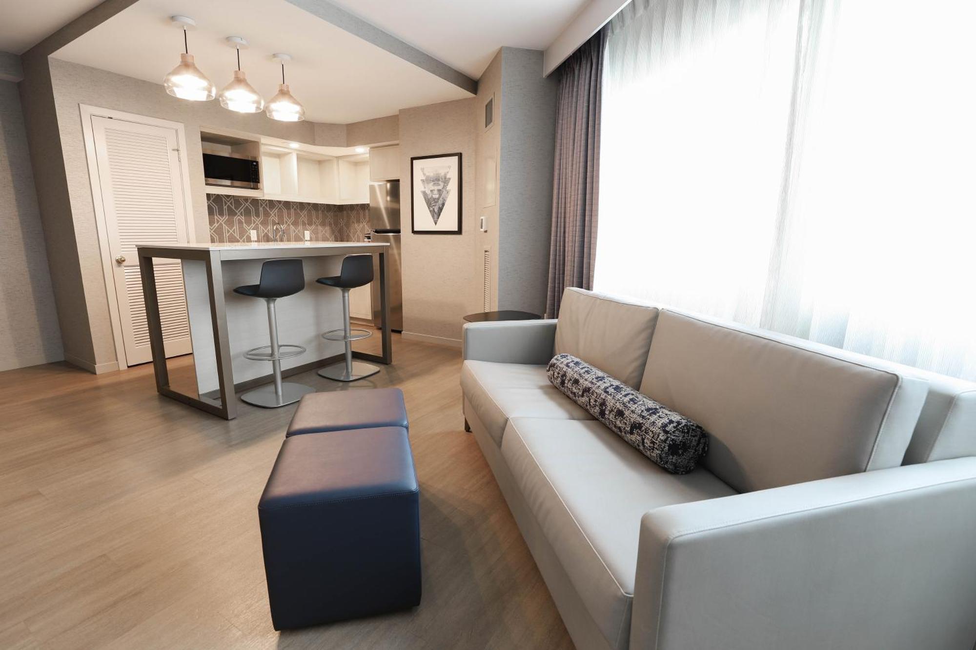 Radisson Plaza Hotel And Suites קלמזו מראה חיצוני תמונה